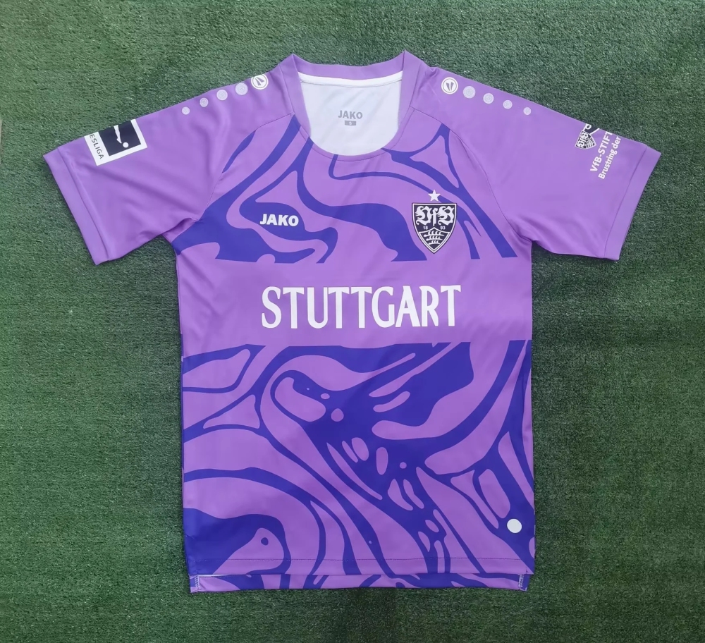 Stuttgart Purple special edition     Training clothes Thai version
