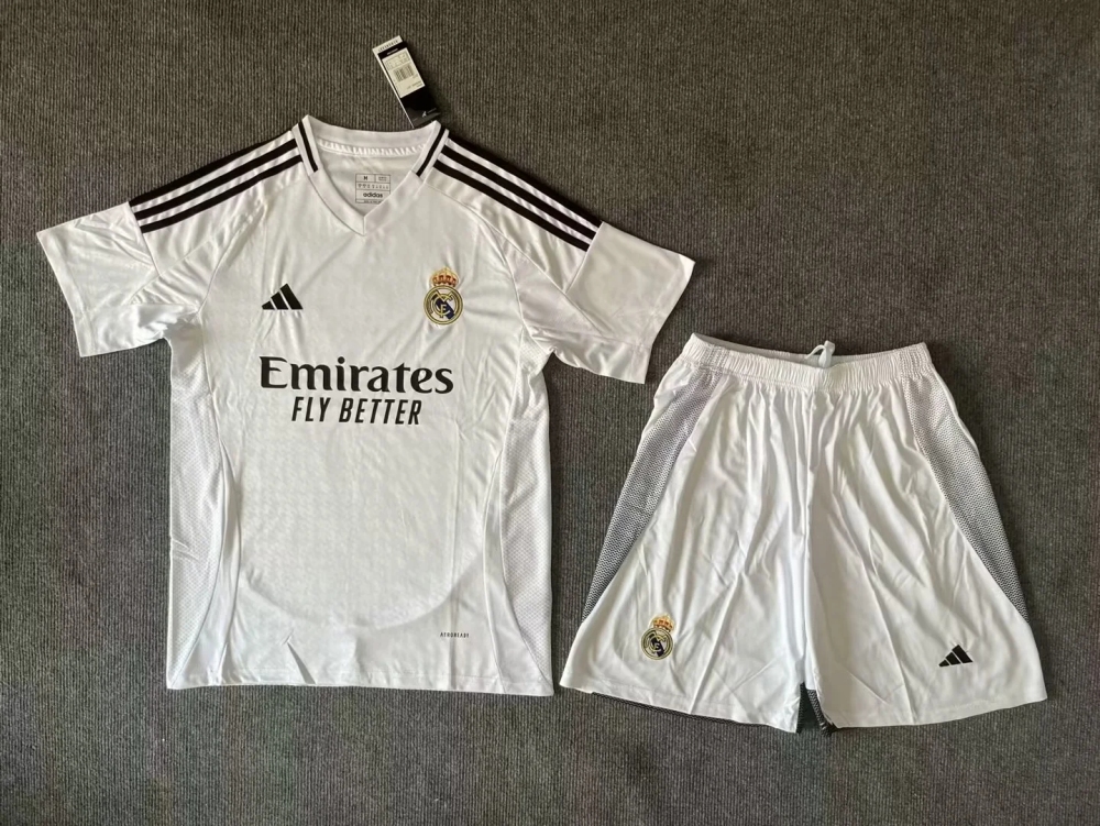 Real Madrid   home and away  Training clothes  Women's dress