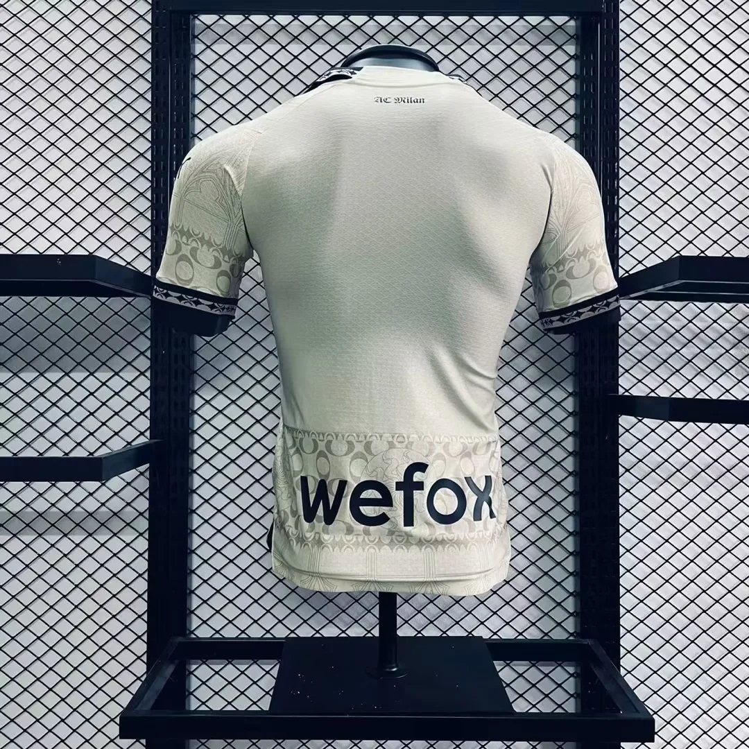 2425 AC fourth away white
