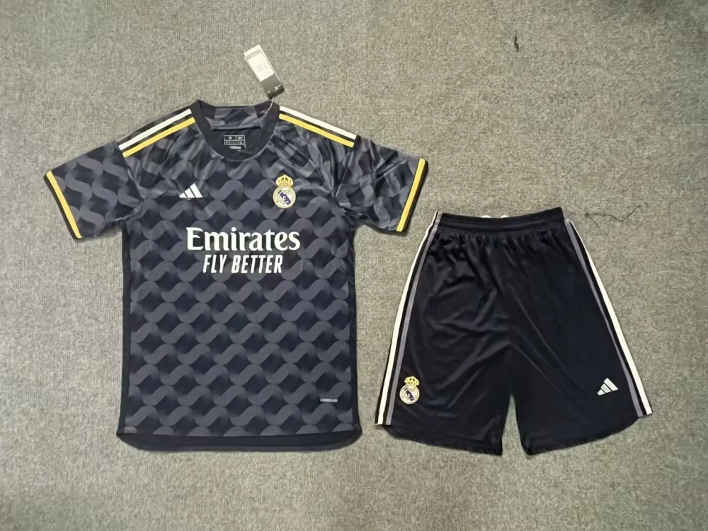 Real Madrid   home and away  Training clothes  Women's dress