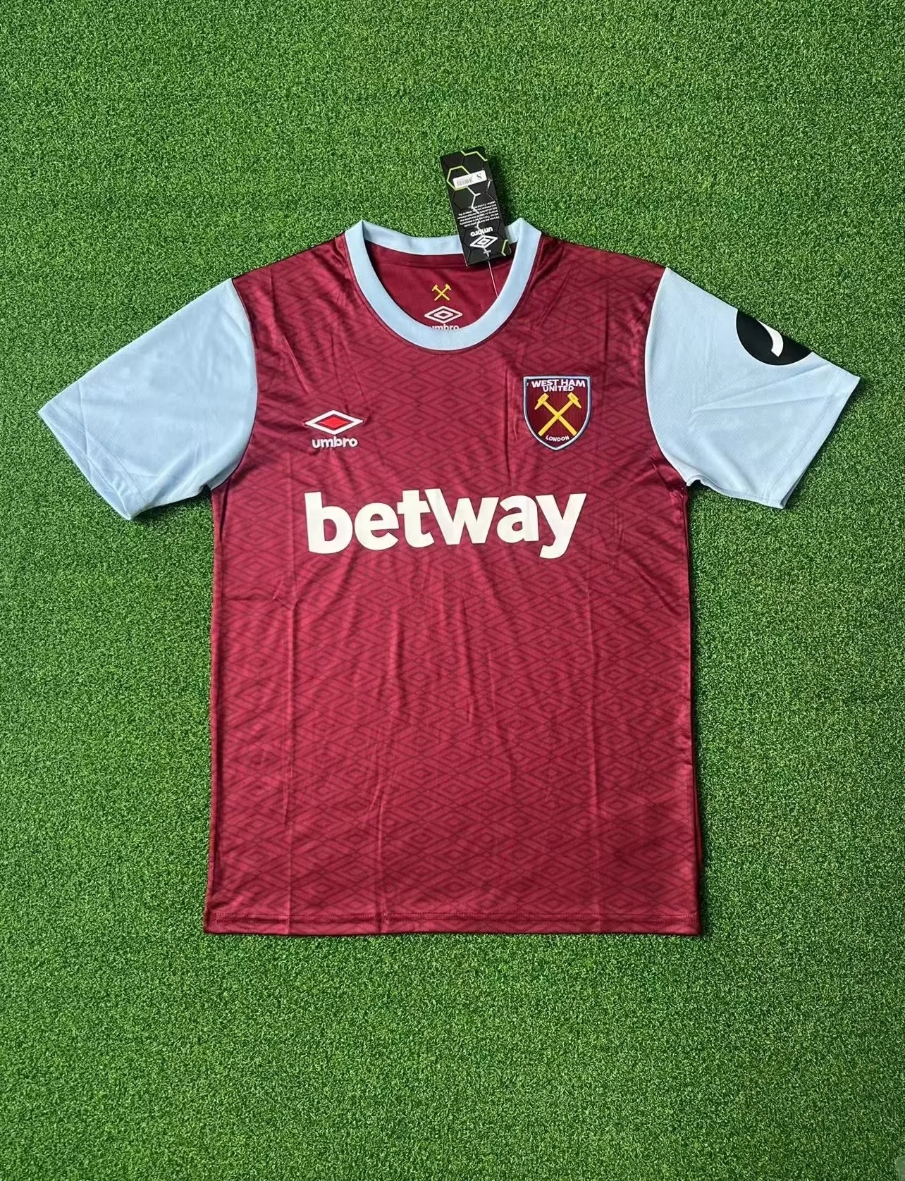 West Ham home and away    Training clothes Thai version