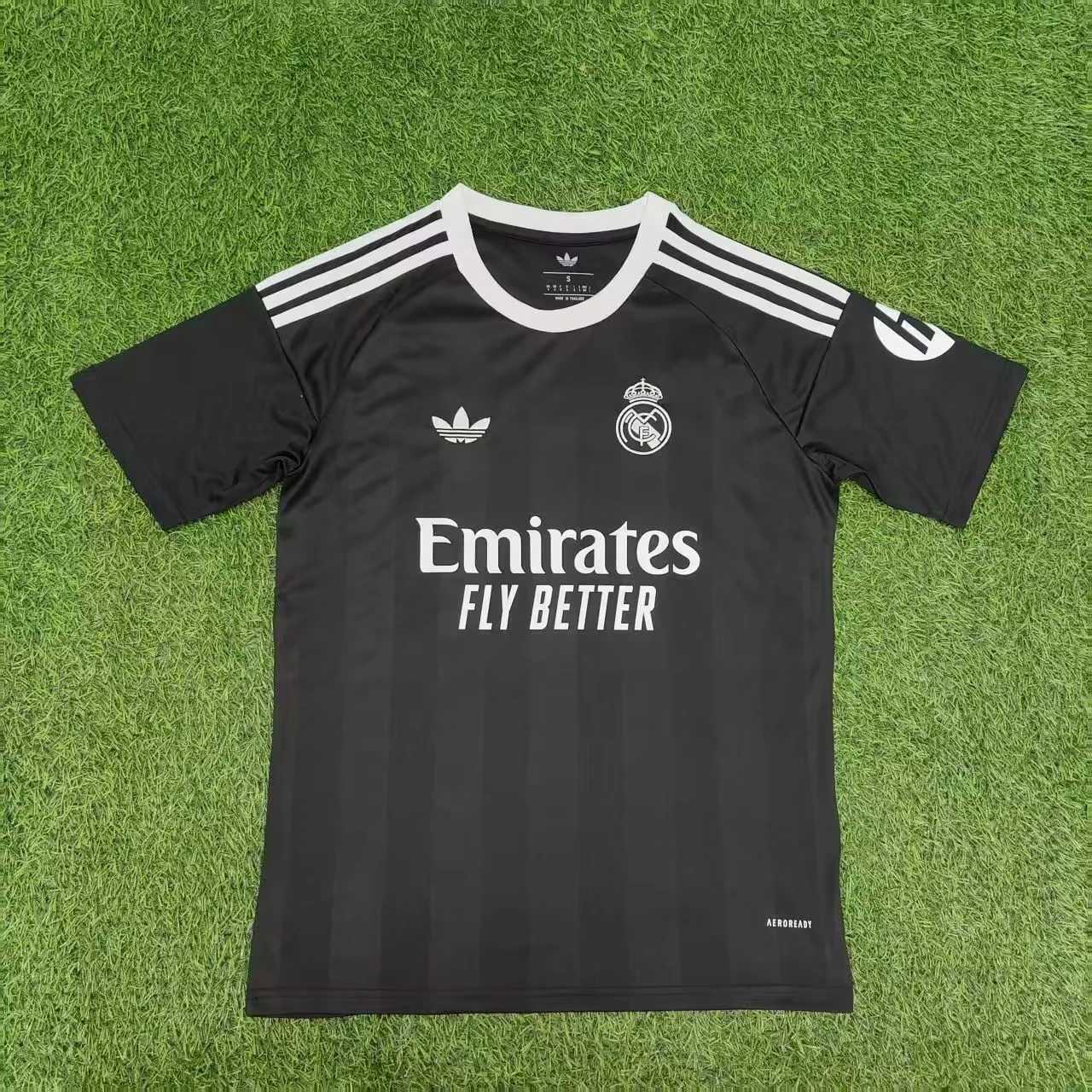 25-26 Real Madrid goalkeeper Jersey | thai version | blue | black | short-sleeved | 416