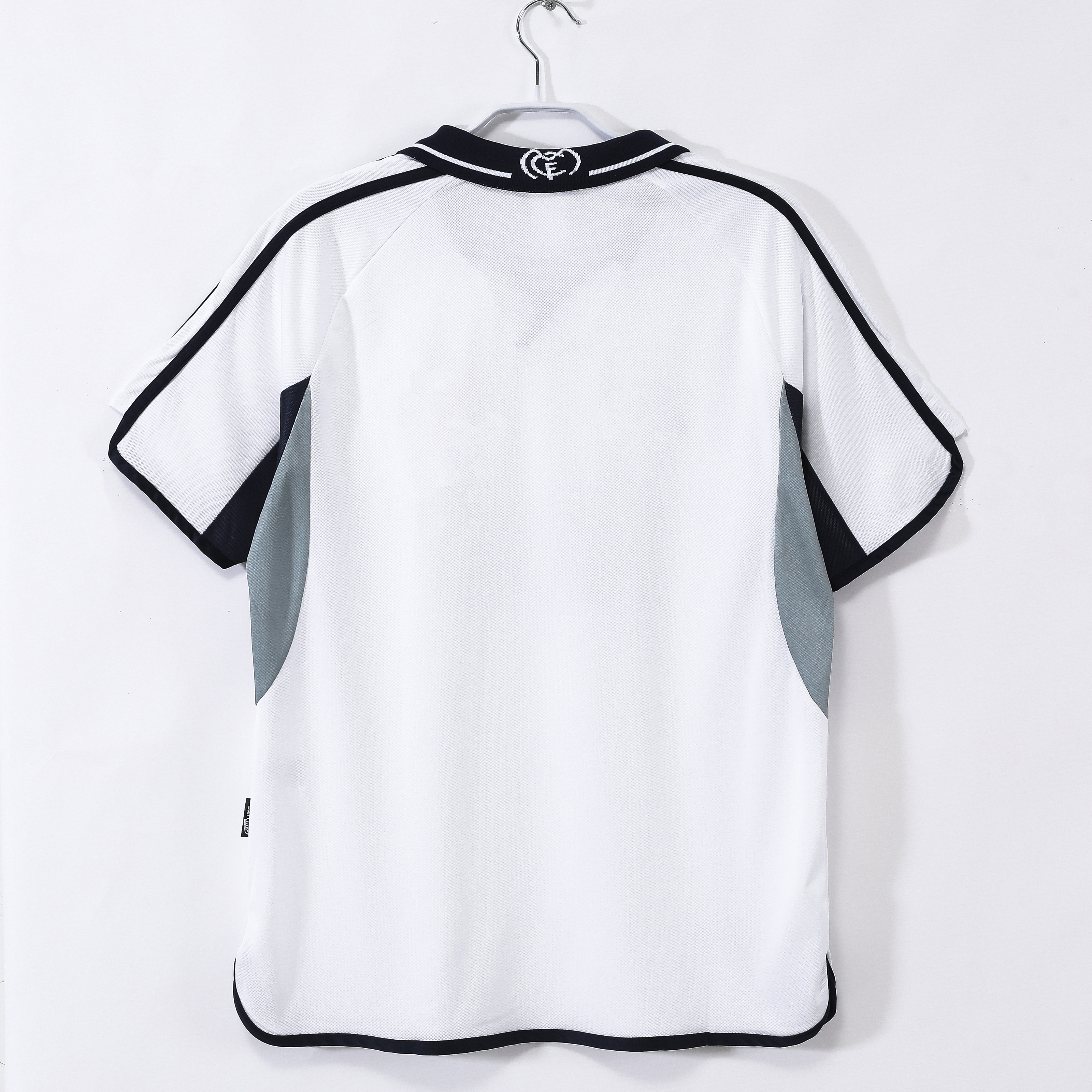 2000 01 Real Madrid Home Jersey | white | short-sleeved | [Retro Edition] | 710