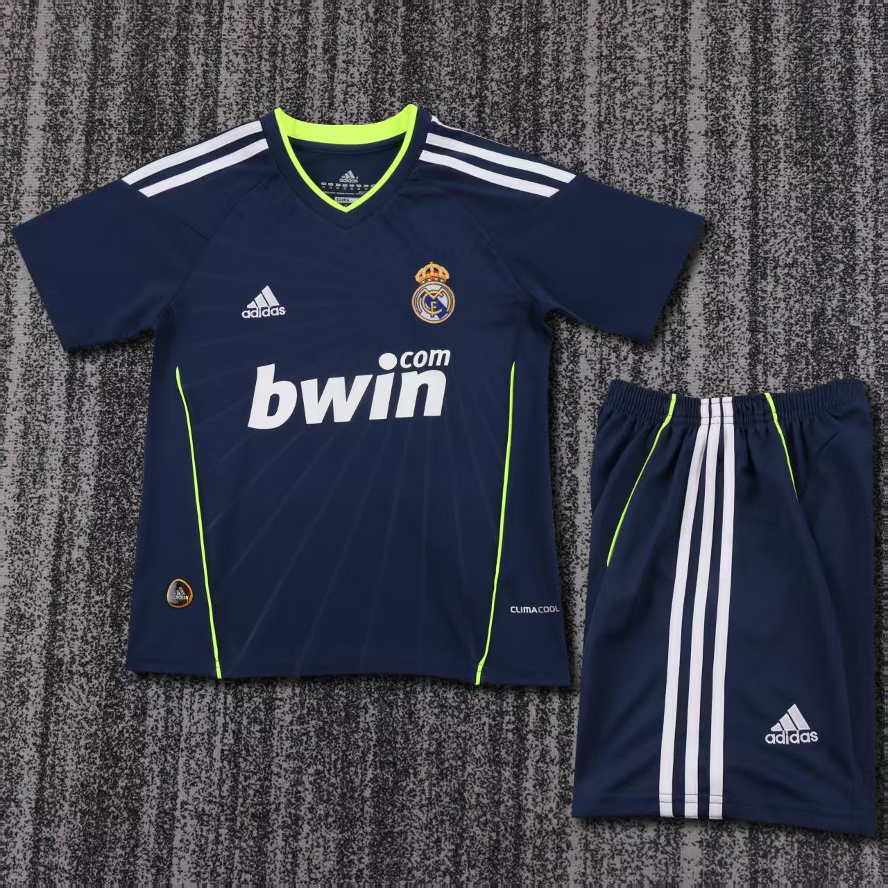 Kids 10-11 Real Madrid Away Soccer Jersey | yellow | short-sleeved | retro version