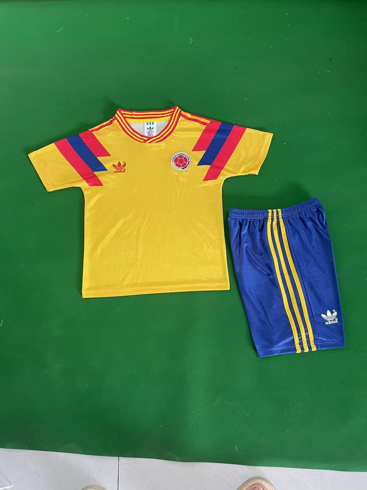 Kids 90 Colombia Home Soccer Jersey | short-sleeved | retro version