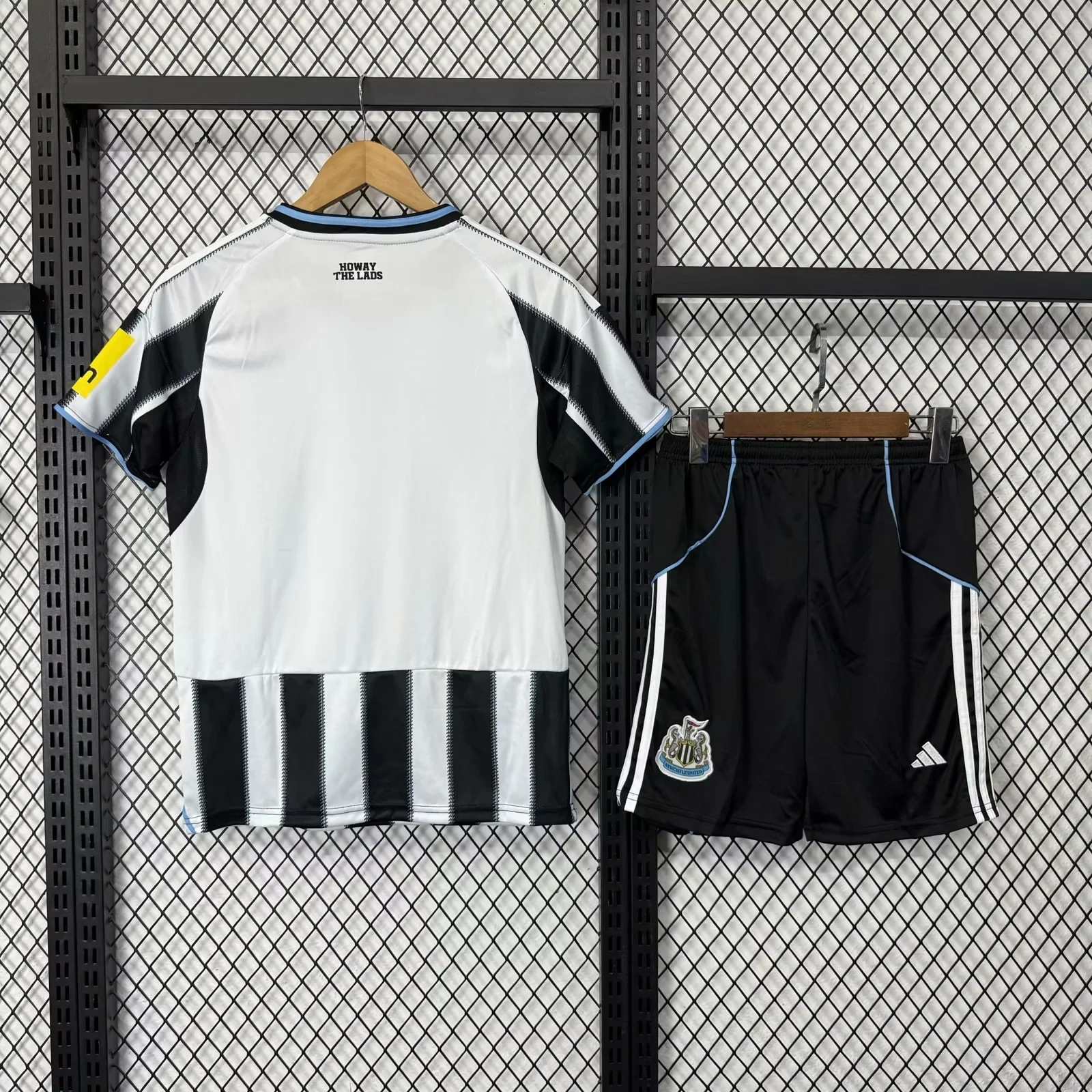 Kids 25/26 Newcastle Home  Soccer Jersey  Workout clothes | short-sleeved