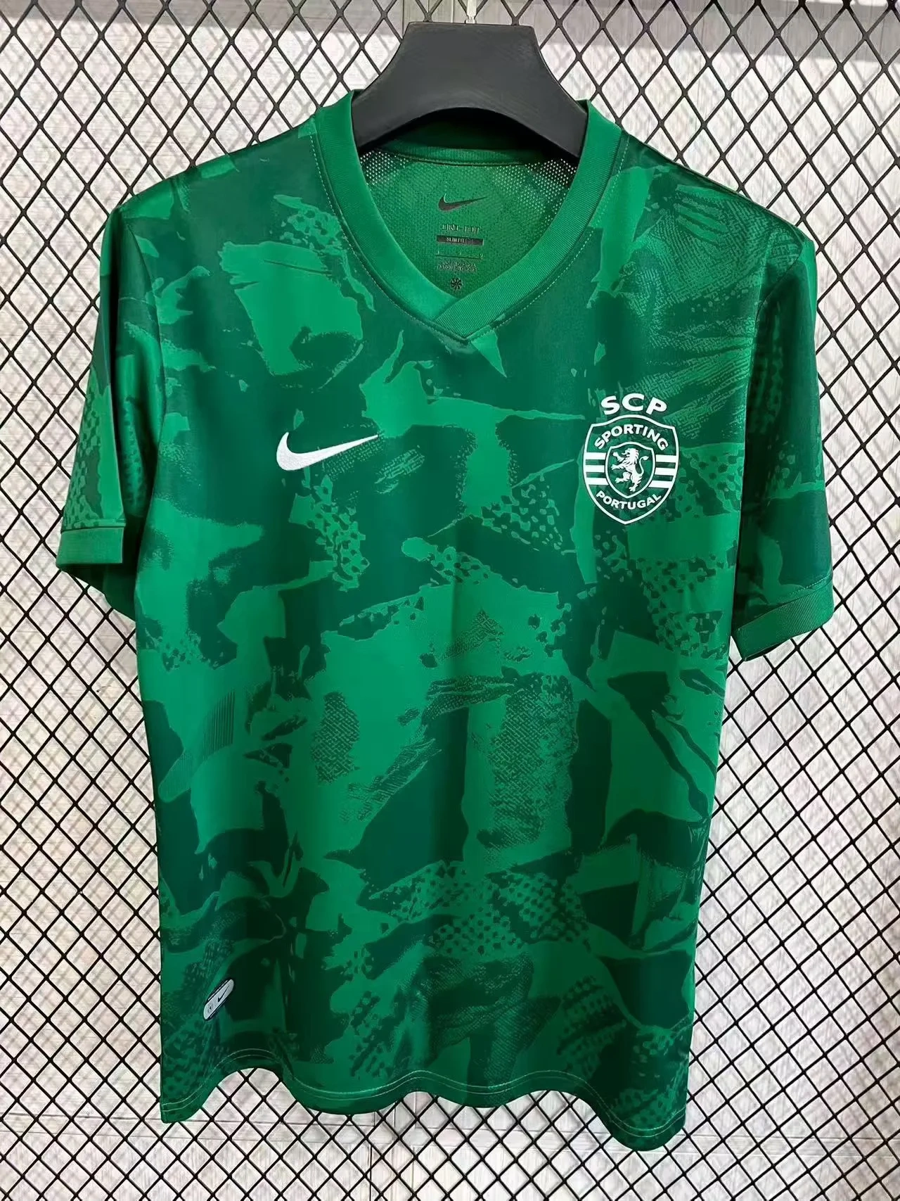 25 26 Sporting CP train Jersey | Sporting Clube de Portugal | SCP | Lisbon | 269