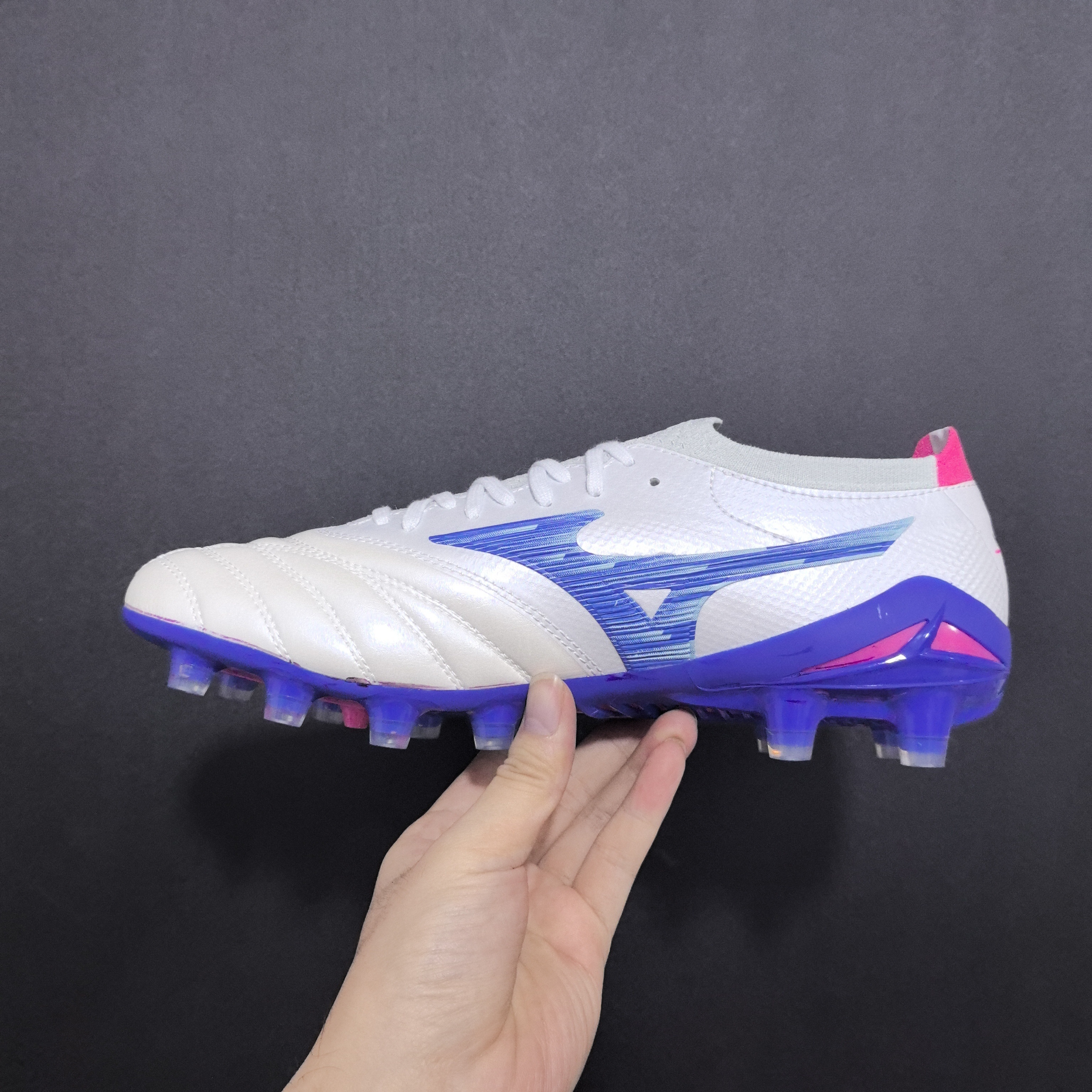 Mizuno FORELA, blue and white, sizes 36-45