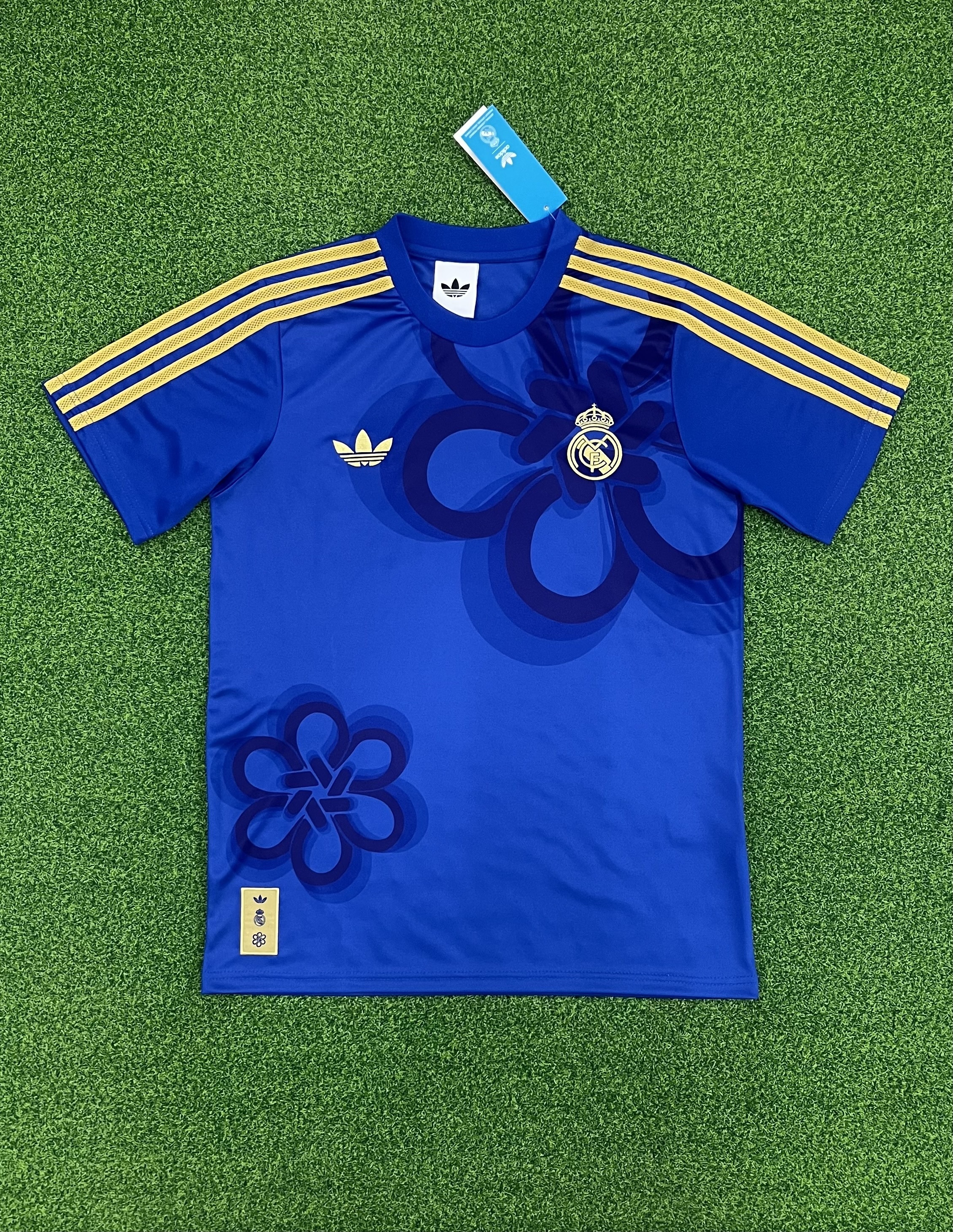 2627 Real Madrid Special Edition Jersey Thai Version | Special Edition | S-2XL | Short-Sleeved | C269