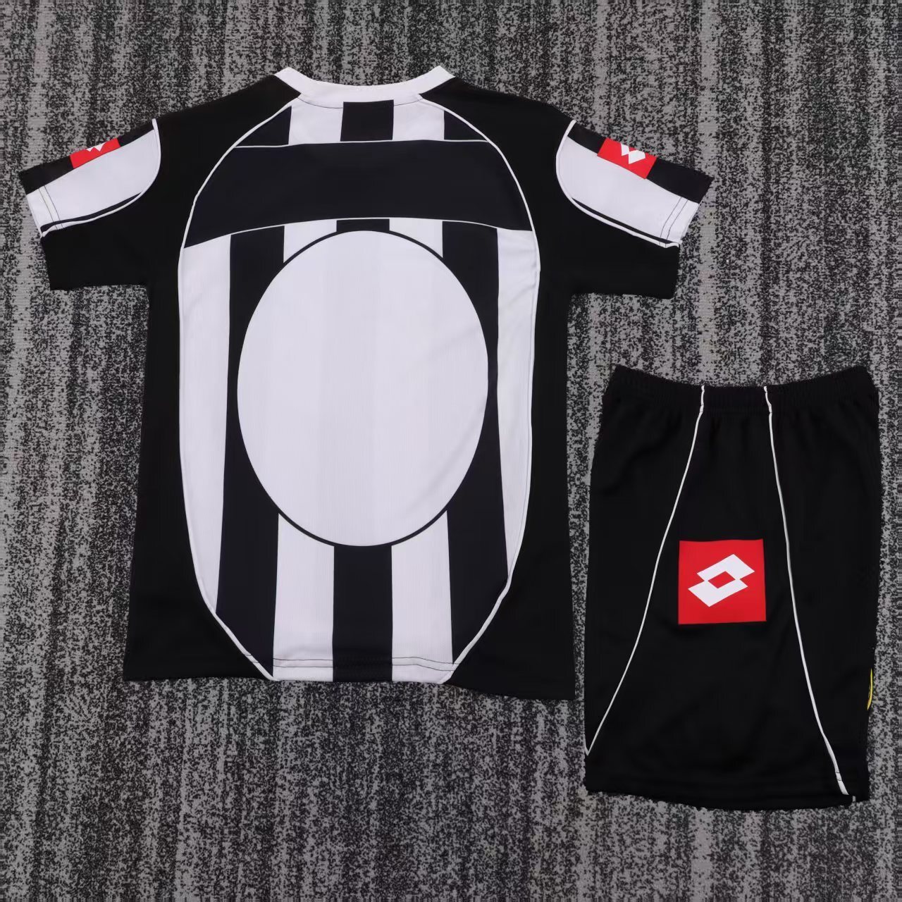 2002-2003    Juventus Retro home gameJersey  short-sleeved | [Retro Edition] |