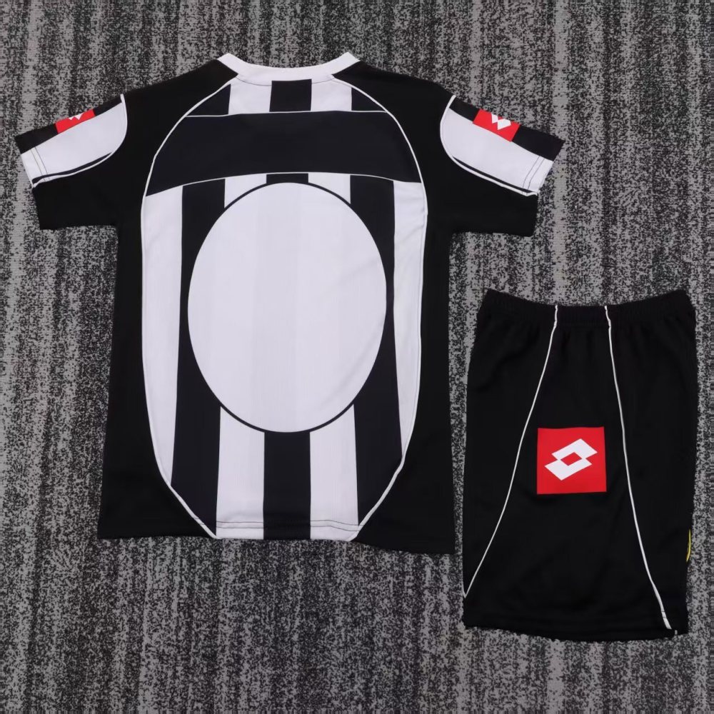 2002-2003    Juventus Retro home gameJersey  short-sleeved | [Retro Edition] |
