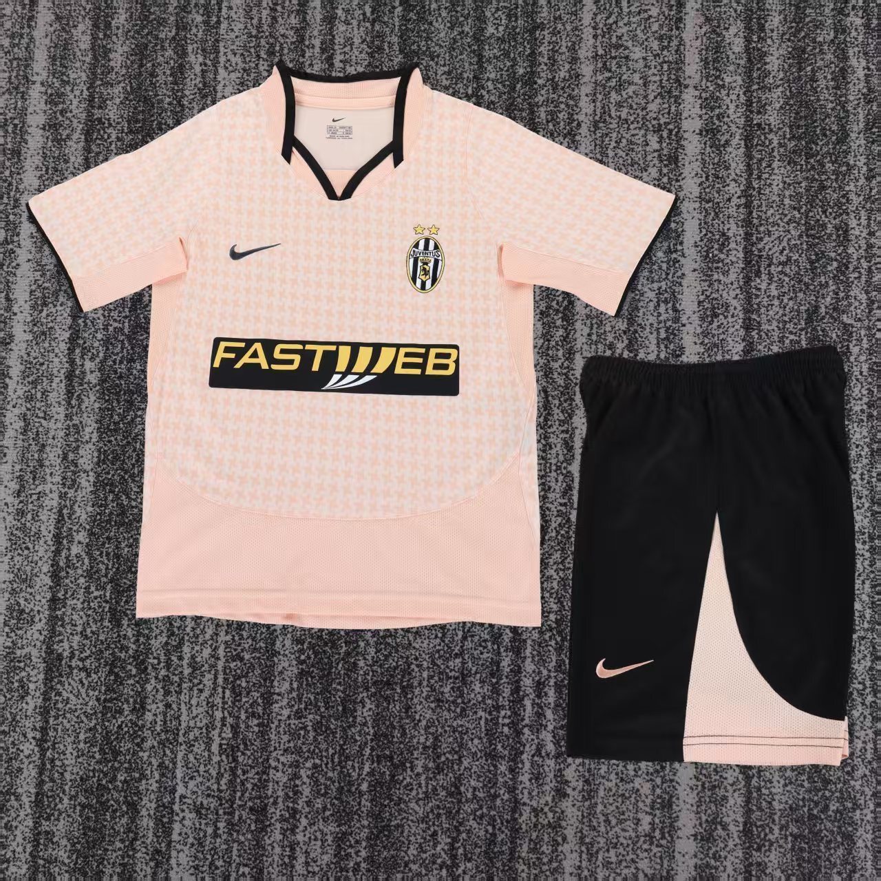 2003-2004 Juventus Retro away gameJersey  short-sleeved | [Retro Edition] |