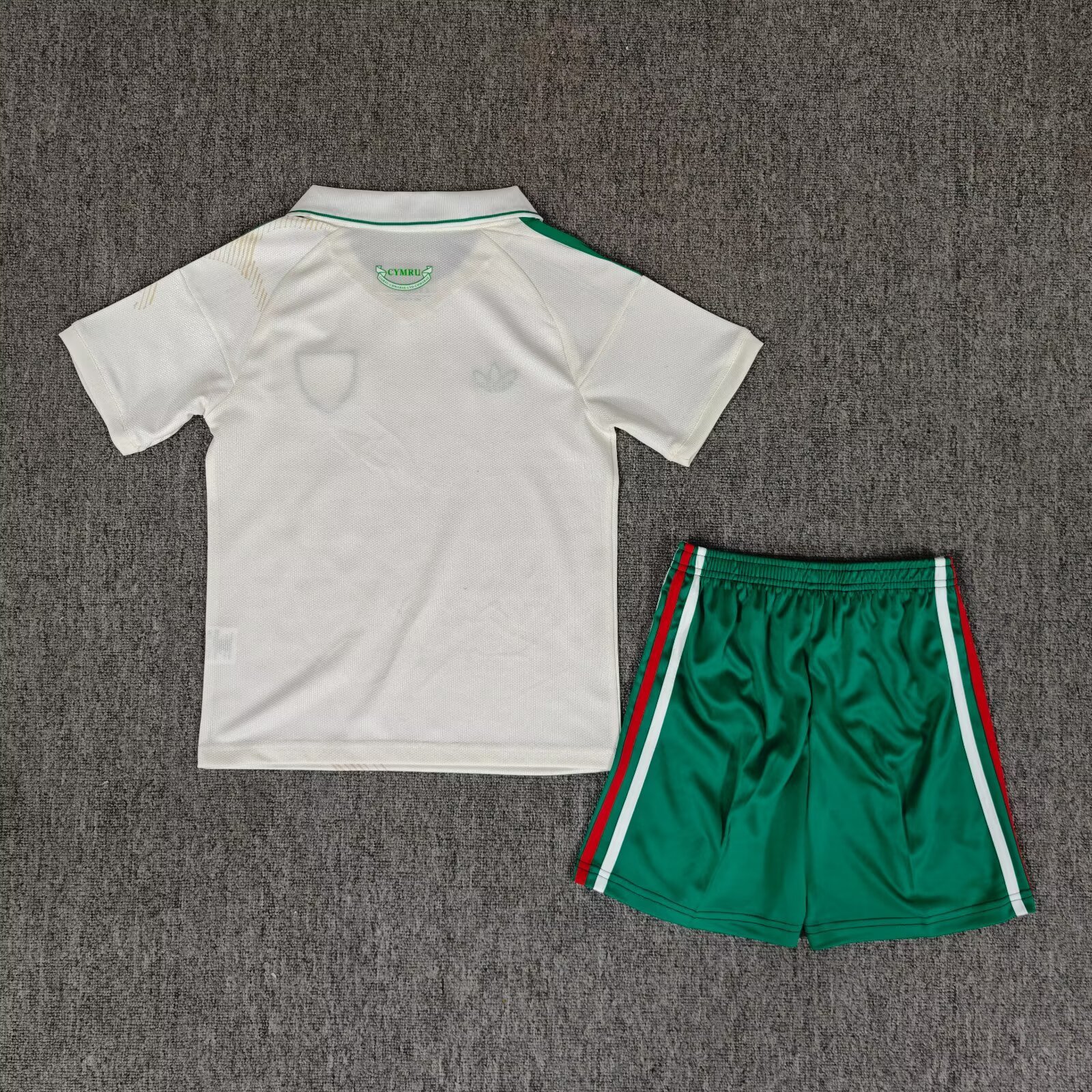 Kids 26-27 World Cup Wales away Soccer Jersey | short-sleeved | 百利原