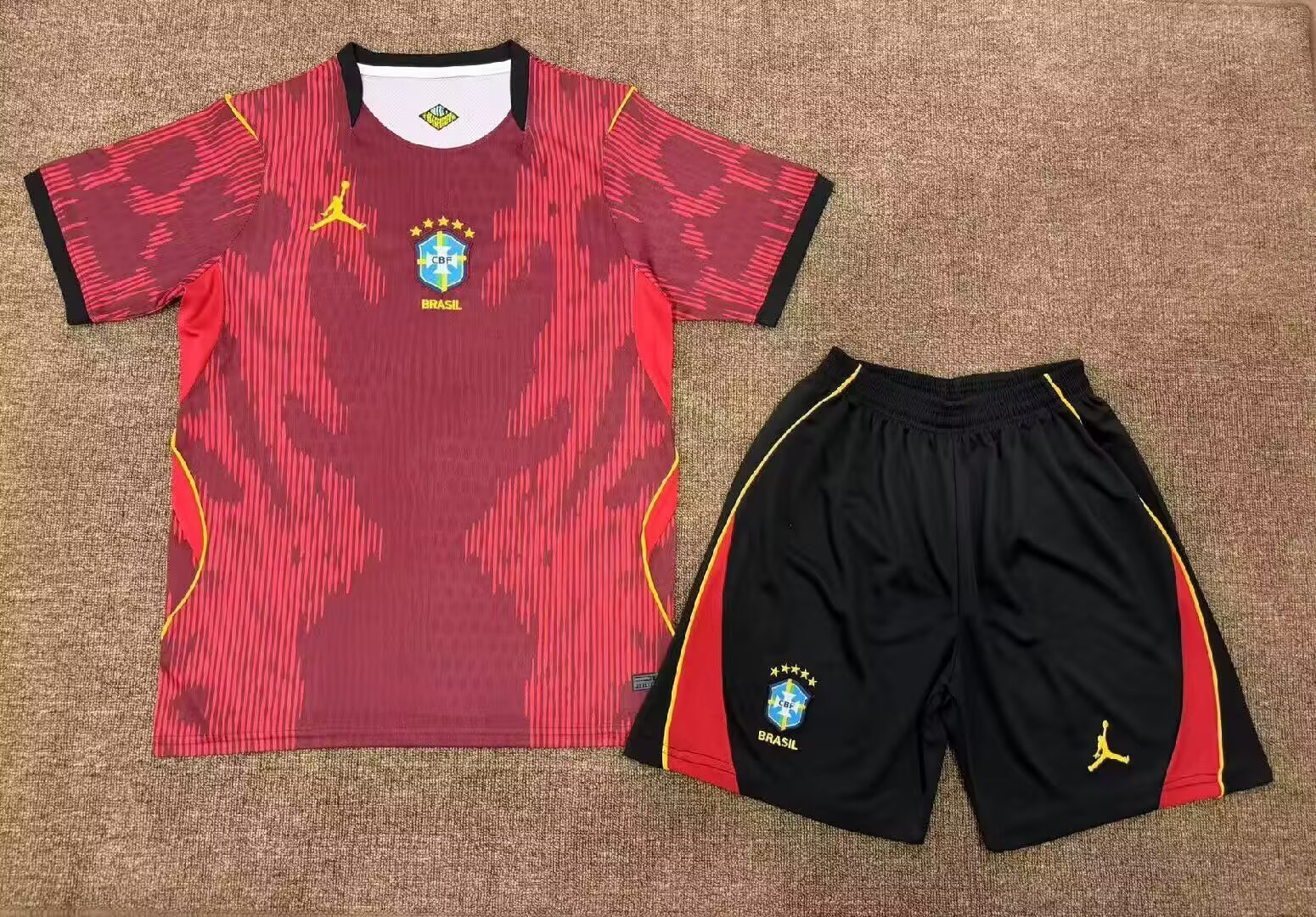 Brazilian goalkeeper jersey  2026-2027 jersey suit
