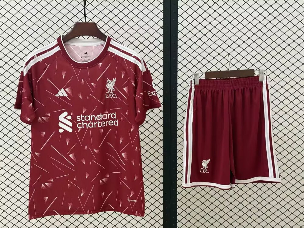 Liverpool home 2026-2027   jersey suit
