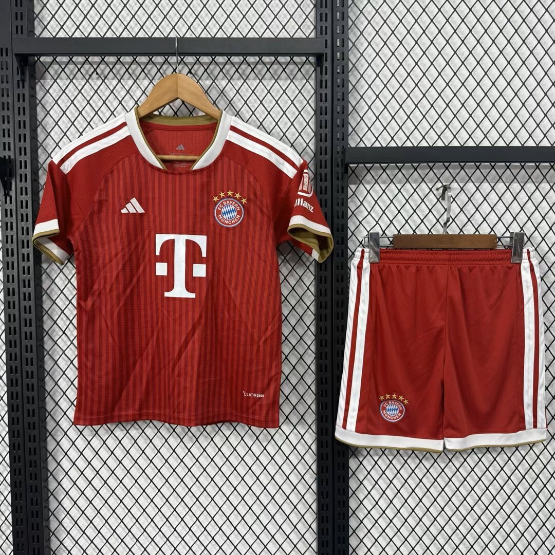 Kids 26-27Bayern home   Soccer Jersey | short-sleeved