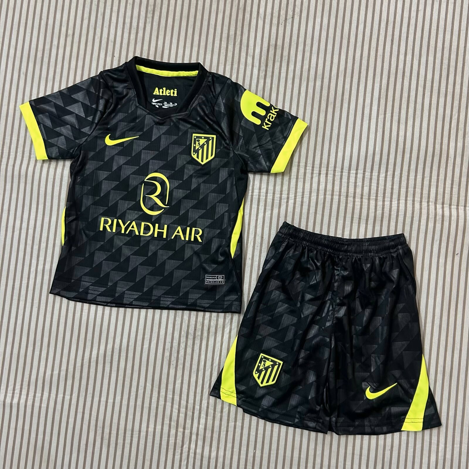 Kids 26-27 Atletico Madrid away Soccer Jersey | short-sleeved