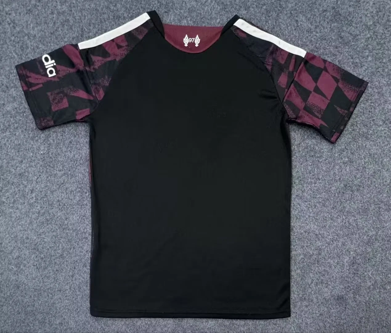 2026-2027 Liverpool red-black training suit  Soccer Jersey | thai version