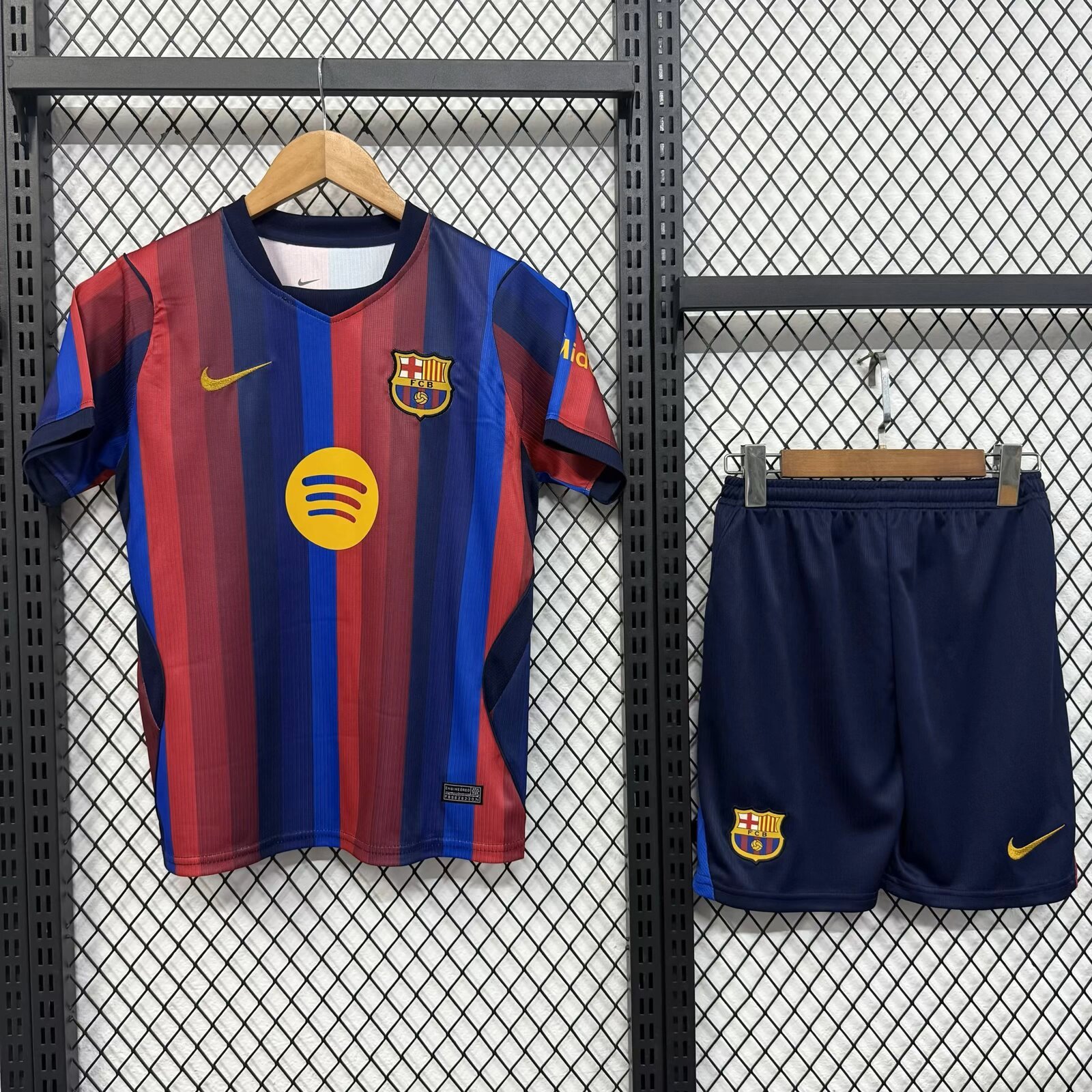 Barcelona 26-27  Home Soccer Jersey | short-sleeved/ Kids
