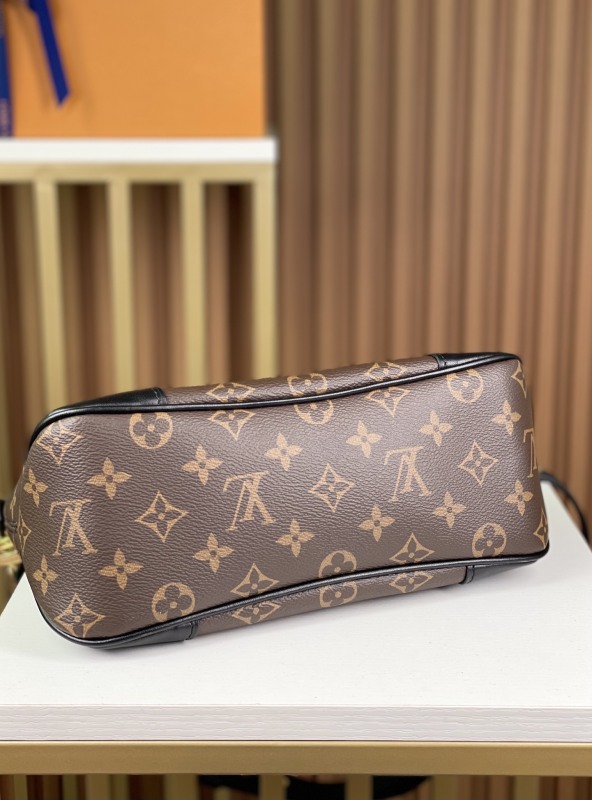 Vintage LV crossbody bag