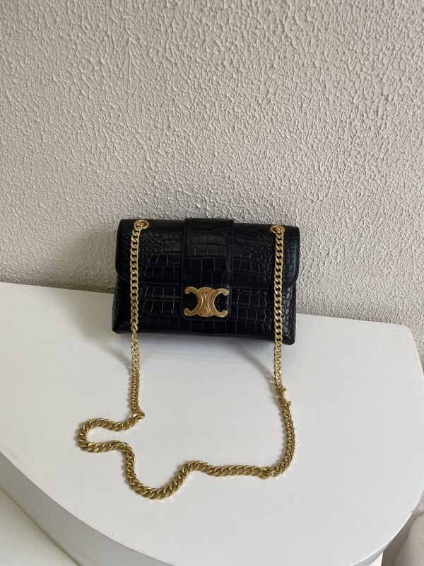 CELINE's new Victoire Chain handbag for spring/Summer 2024