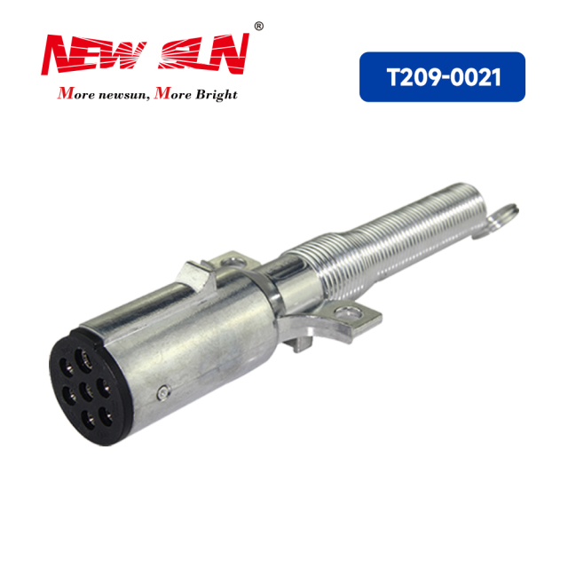 Trailer Plug 7PIN Male 24V