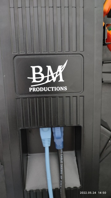 LOGO printed on the cabinet and flight case