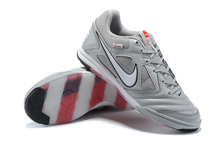 Suprem e x Nike SB Gato Limited range flats 40-45