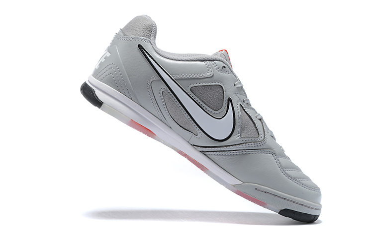 Suprem e x Nike SB Gato Limited range flats 40-45