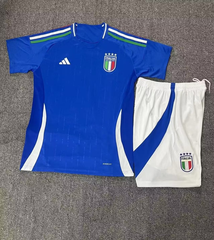 FAN kids kit 2024 Italy soccer jersey BONUCCI JORGINHO INSIGNE VERRATTI  FOOTBALL SHIRTS CHIESA BARELLA CHIELLINI PELLEGRINI 2024 2025 Italy jersey ki