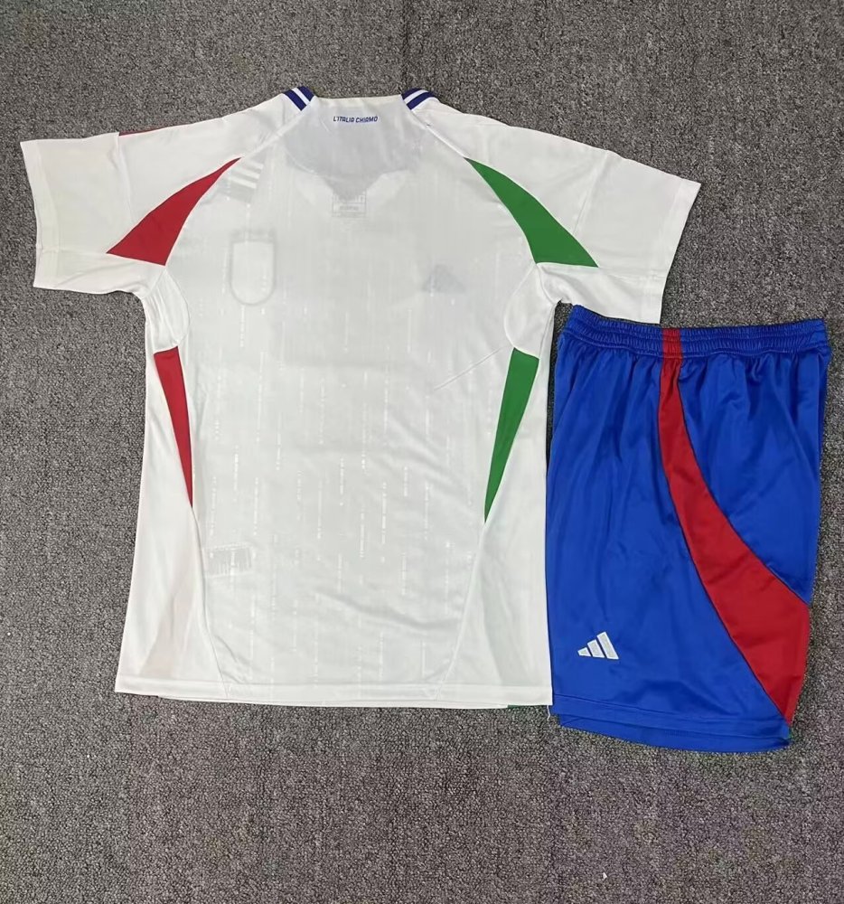 FAN kids kit 2024 Italy soccer jersey BONUCCI JORGINHO INSIGNE VERRATTI  FOOTBALL SHIRTS CHIESA BARELLA CHIELLINI PELLEGRINI 2024 2025 Italy jersey ki
