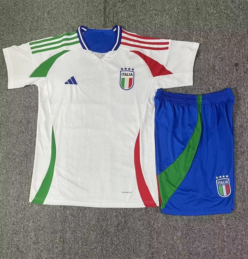 FAN kids kit 2024 Italy soccer jersey BONUCCI JORGINHO INSIGNE VERRATTI  FOOTBALL SHIRTS CHIESA BARELLA CHIELLINI PELLEGRINI 2024 2025 Italy jersey ki