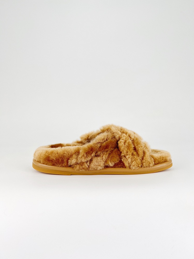 35-41 LOUIS VUITTON light luxury items Louis Vuitton 2024ss The latest autumn/winter new arrival ~ Fluffy shoes semi-mop winterbreak comfert flat slippers LV metal letter button for indoor and outdoor wear
