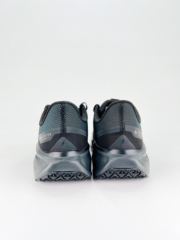 size 39-46 The Nike Air Zoom PEGASUS 41 GTX Lunar Running shoes Mesh breathable running shoes combine a quick look with a solid foot feeling heel cover and mid-foot dynamic support to create a stable and smooth stepping experience using denser materials