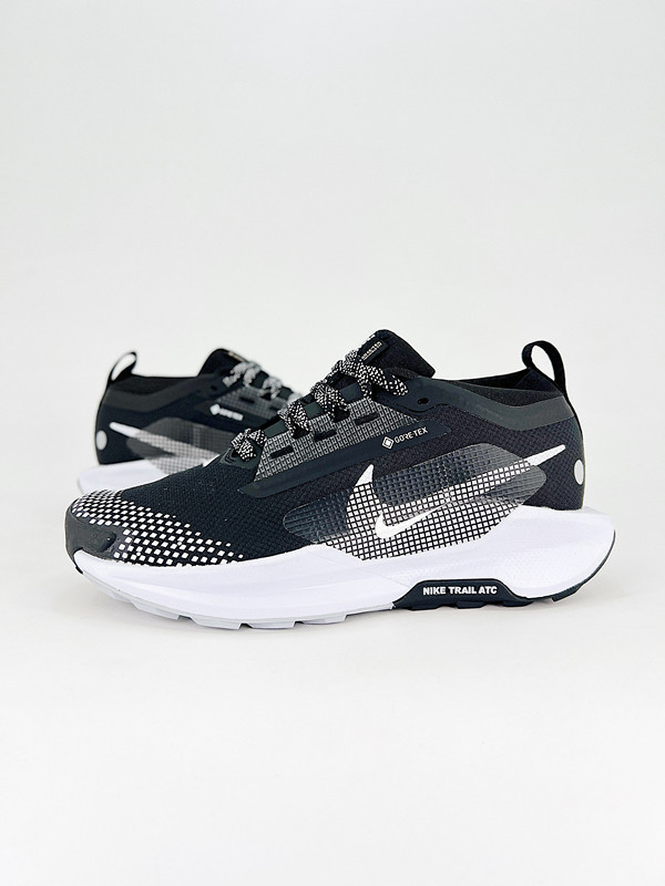 size 39-45 The Nike PEGASUS TRAIL 5 GTX Lunar Running shoes Mesh breathable running shoes combine a fast look with a firm foot feel the heel cover and mid-foot dynamic support are subtly integrated to create a stable and smooth stepping experience using d