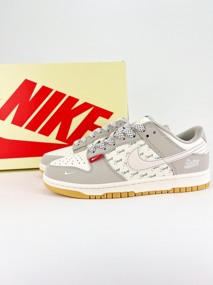 Counter quality size 36-45 LV NIKE DUNK SB LOW SB, as the name suggests, has a classic Dunk blood, but also injected more fashion elements. Compared to common Dunk skate shoes, the modified version of Dunk SB thickens the filling of the shoe tongue for