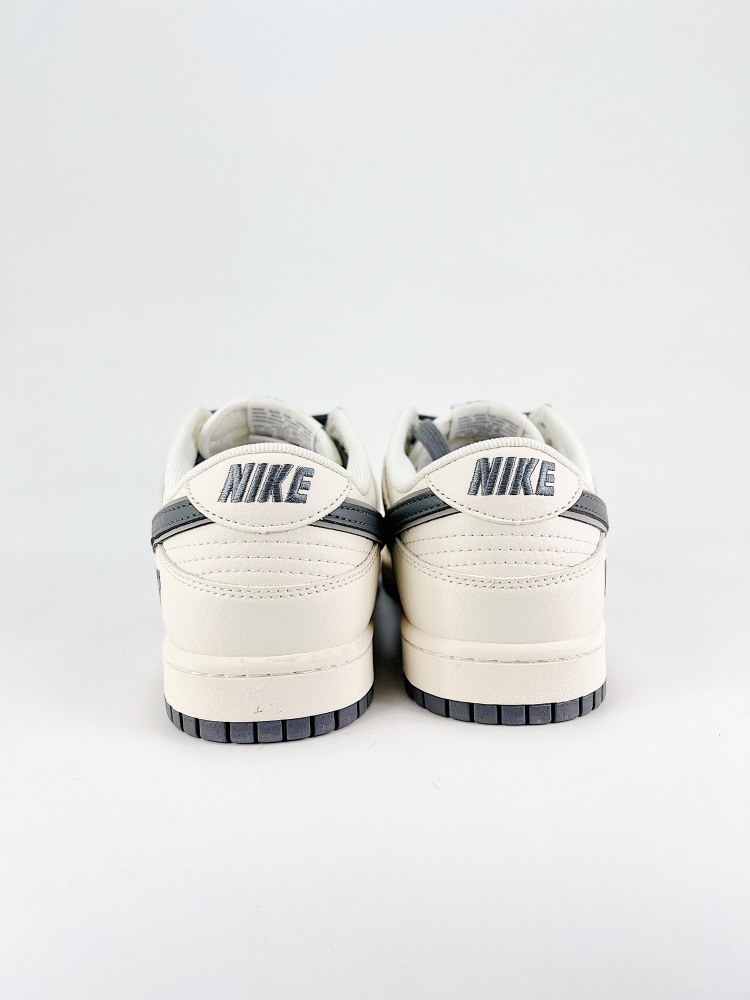 Counter quality size 36-45 LV NIKE DUNK SB LOW SB, as the name suggests, has a classic Dunk blood, but also injected more fashion elements. Compared to common Dunk skate shoes, the modified version of Dunk SB thickens the filling of the shoe tongue for
