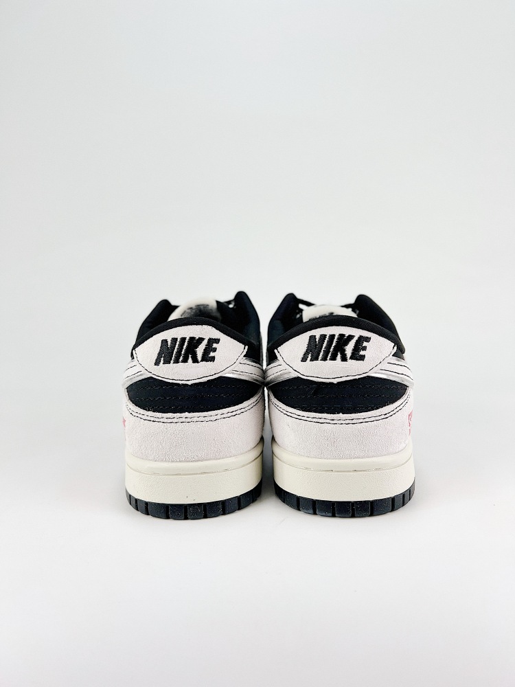 Counter quality size 36-45 LV NIKE DUNK SB LOW SB, as the name suggests, has a classic Dunk blood, but also injected more fashion elements. Compared to common Dunk skate shoes, the modified version of Dunk SB thickens the filling of the shoe tongue for