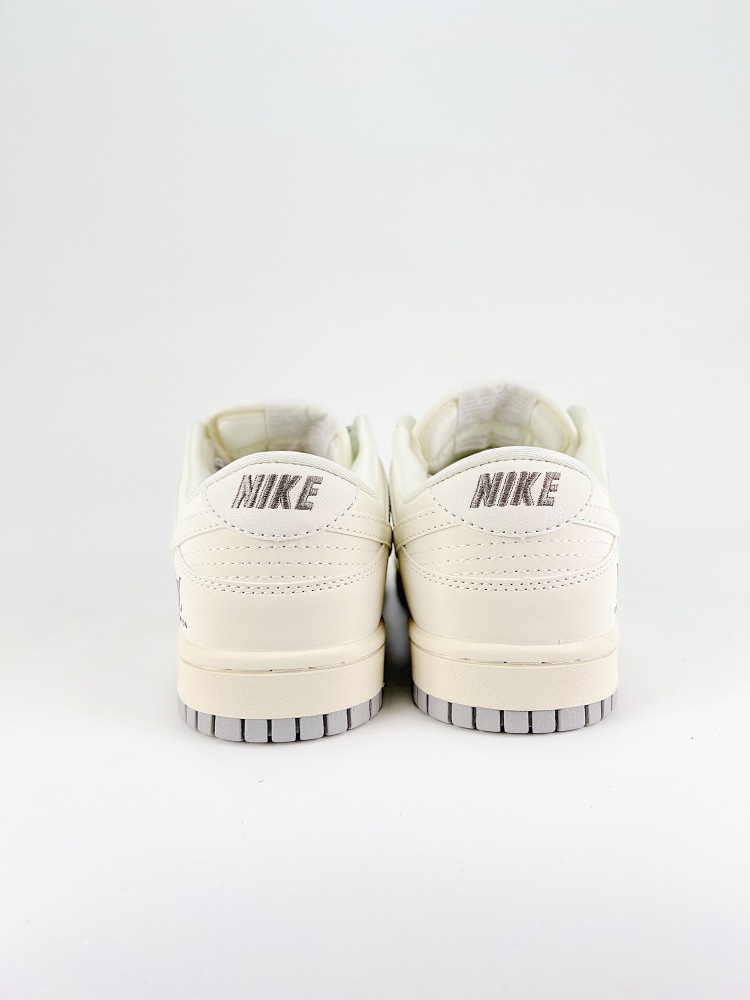 shoes Size 36-45 NIKE Dunk SB LOW Custom dunk. As the name suggests, the custom Dunk SB has the classic bloodline of Dunk and incorporates . Compared, the improved thickens Nike Dunk SB Low white and green