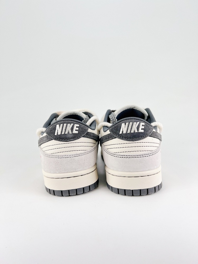 shoes Size 36-45 NIKE Dunk SB LOW Custom dunk. As the name suggests, the custom Dunk SB has the classic bloodline of Dunk and incorporates . Compared, the improved thickens Nike Dunk SB Low white and green