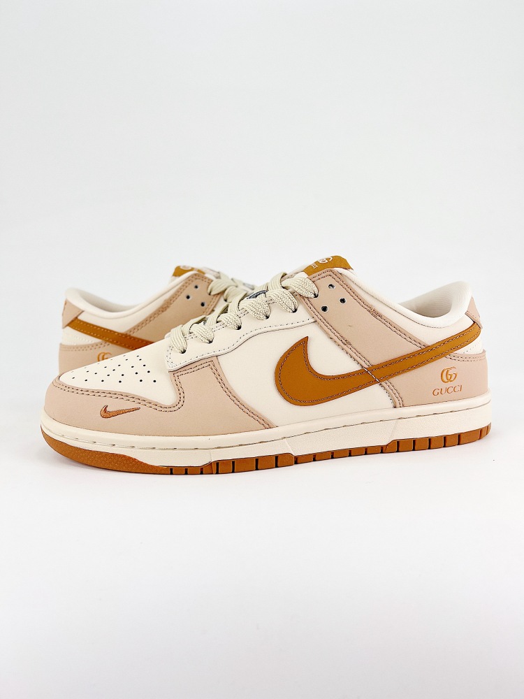 shoes Size 36-45 NIKE Dunk SB LOW Custom dunk. As the name suggests, the custom Dunk SB has the classic bloodline of Dunk and incorporates . Compared, the improved thickens Nike Dunk SB Low white and green