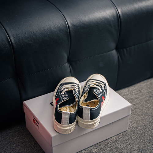 Size 35-44 J Edition Pure Original Men's and Women's Shoes Half Size System #Original Factory Molded Sulfuration Process #Hard Inner and Outer Cover Gift Box #Double Layer Strapping and Lining Anti-Splitting Process #Polyurethane PU Pull-on Midsole Materi