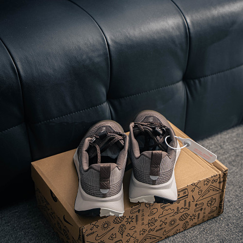 Size 36-45 Company-level [NK] Nike Reactx Wildhorse 10 - Nike - Anti-slip and wear-resistant - Lightweight and comfortable - Off-road running shoes - Balancing speed appearance and stable foot feel - The rear heel cover and midfoot dynamic support are ing