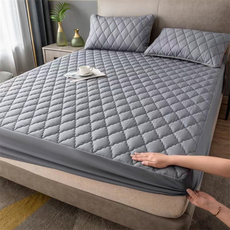 Waterproof Mattress Pad Fitted Quilted Mattress Protector Breathable Ultra-Soft Filling Mattress Cover