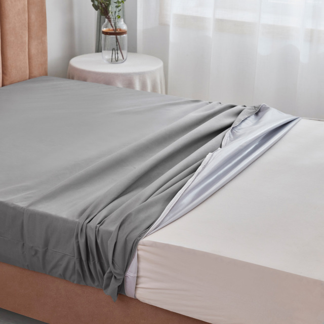 Zipper Enclosed Mattress Protector Waterproof Zippered Cover Solid Color