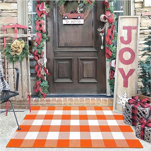 This front porch rug is soft and can be easily cleaned with a vacuum, hand-washed, or machine-washed.