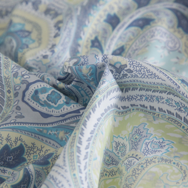 Floral Fabric Boho Design Width 2.8m Traditional Paisley Leaf Pattern