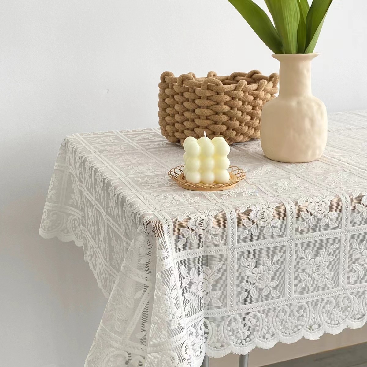 Antique Embroidered Lace Tablecloth Elegant Flower Cut Process
