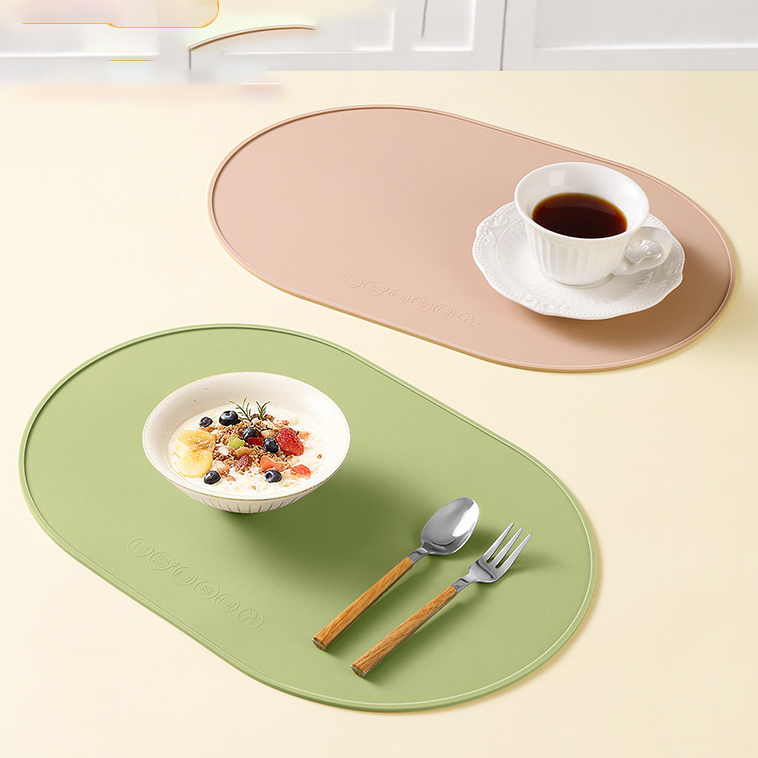 Silicone Placemats Heat-Resistant Reusable Portable Placemats Waterproof Stain-Resistant and Easy-Clean Silicone Placemat