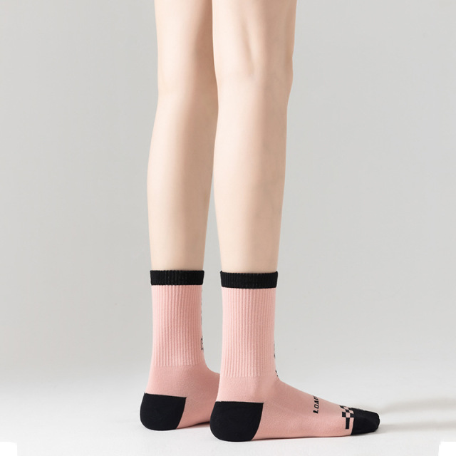 Women's Black Pink Simple Versatile Plaid Sports Socks